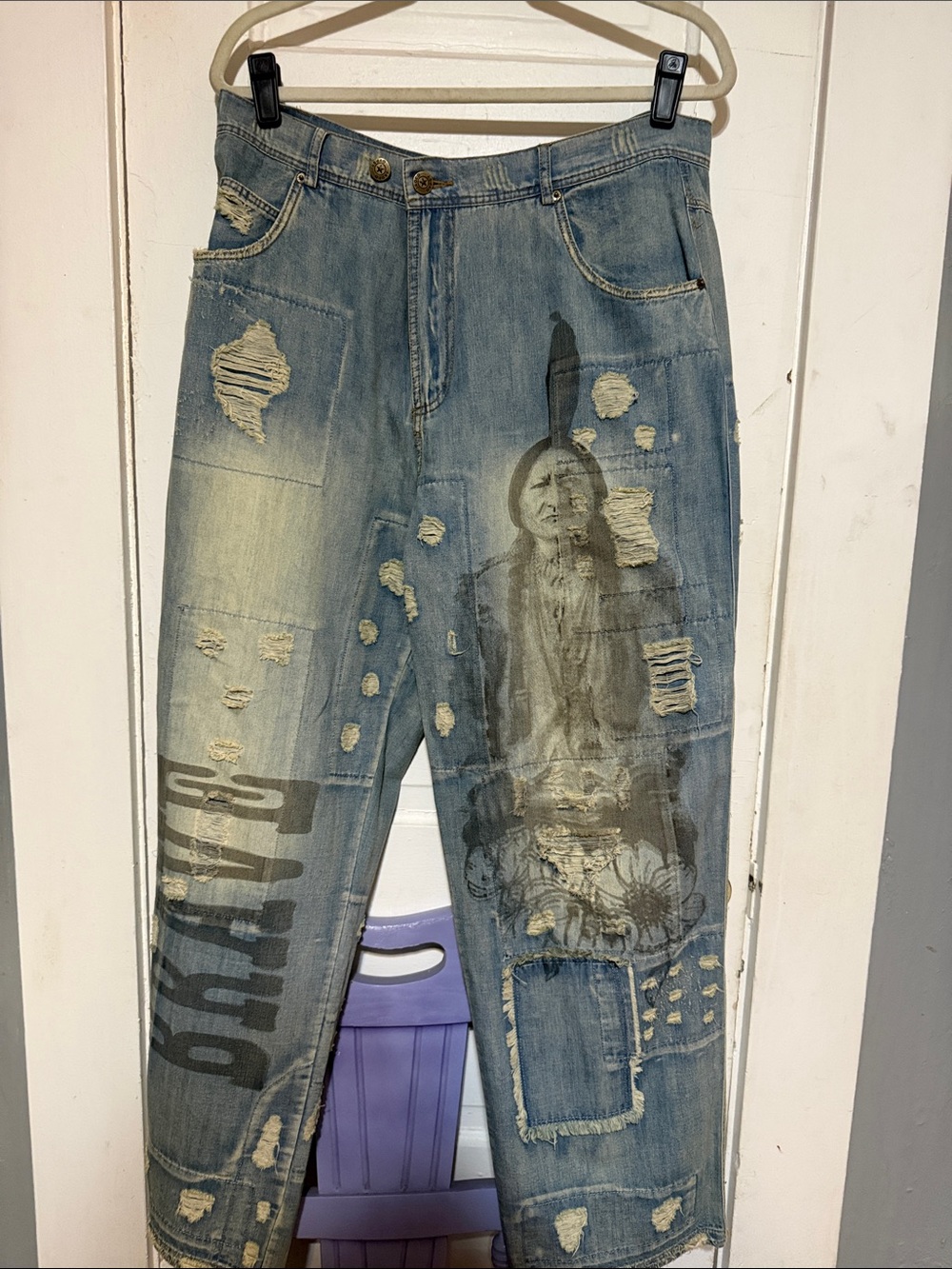 Light Blue Distressed Boyfriend Jeans with Graphic Print